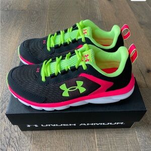 UA Big Girl Shoes - Pink/Lime